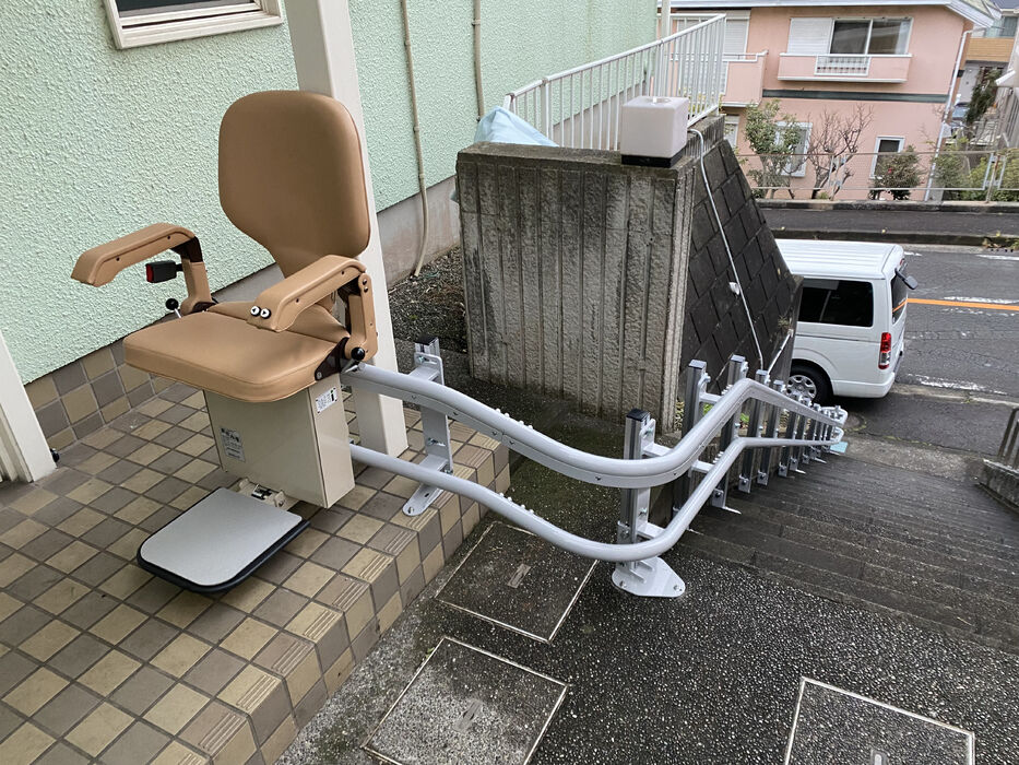 画像1353：屋内直線昇降機