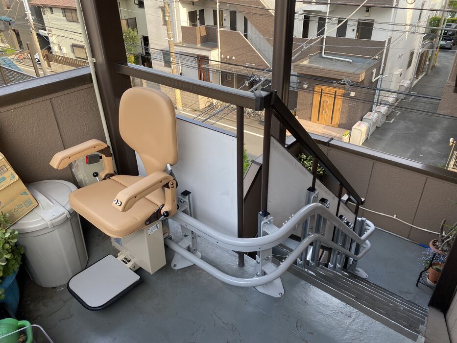 画像1355：屋内直線昇降機
