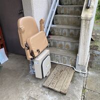 画像1359：屋内直線昇降機