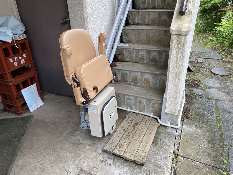 画像1359：屋内直線昇降機