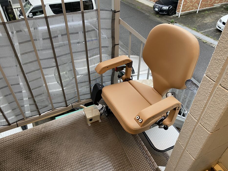 画像1364：屋内直線昇降機