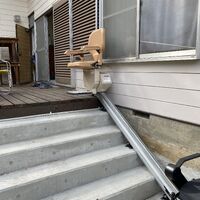 画像1371：屋内直線昇降機
