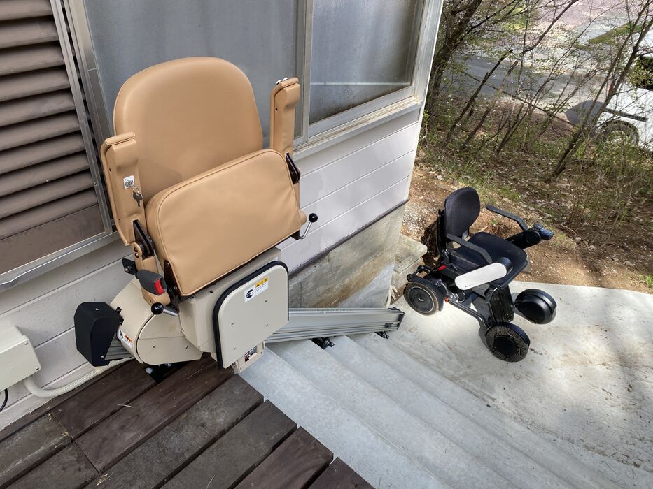 画像1373：屋内直線昇降機
