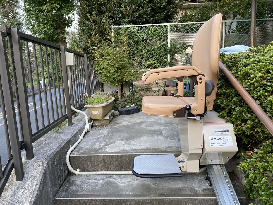 画像1379：屋内直線昇降機