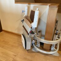 画像1401：屋内直線昇降機