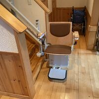 画像1403：屋内直線昇降機