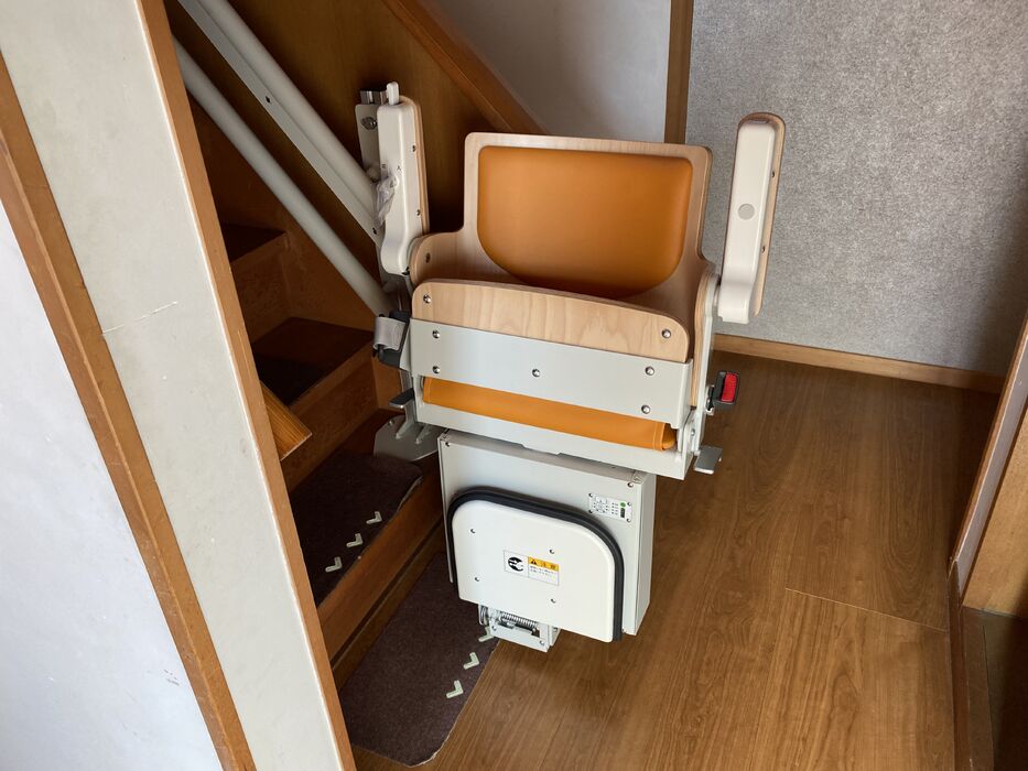 画像1425：屋内直線昇降機