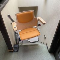 画像1431：屋内直線昇降機