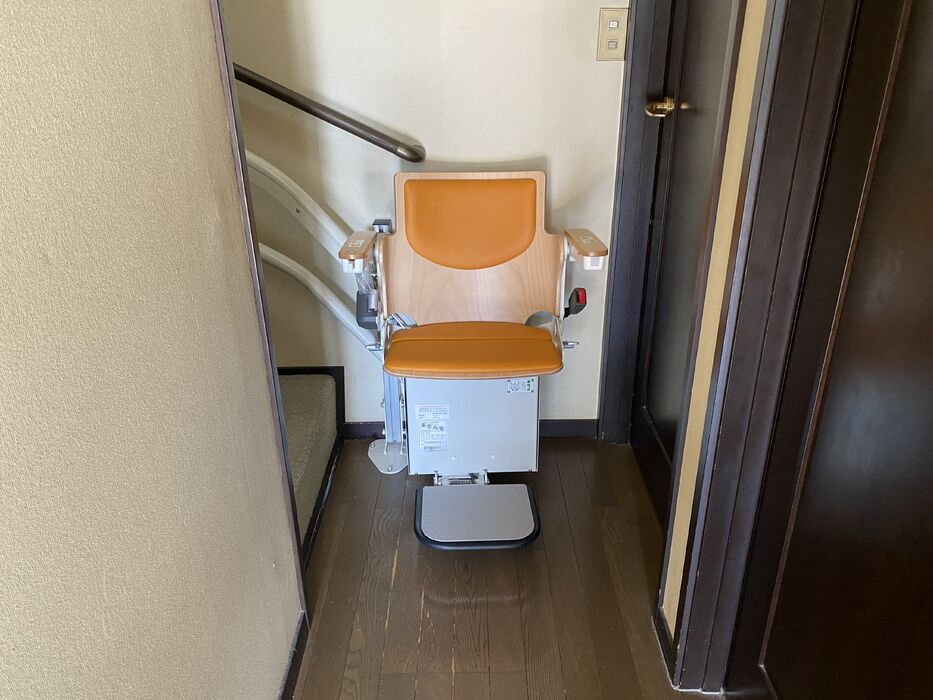 画像1433：屋内直線昇降機