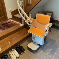 画像1437：屋内直線昇降機