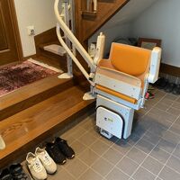 画像1438：屋内直線昇降機