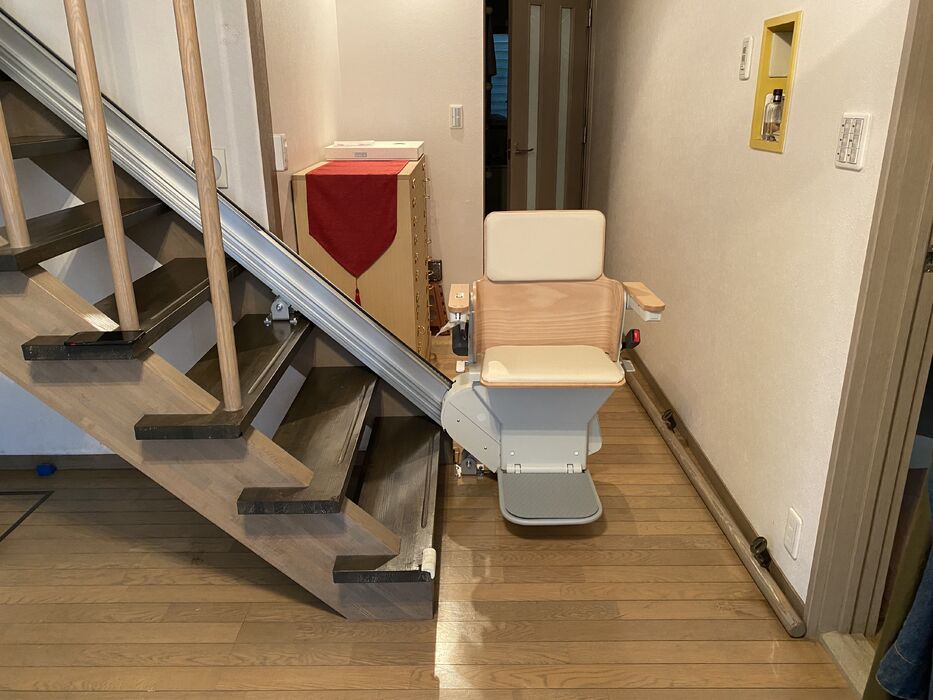 画像1445：屋内直線昇降機