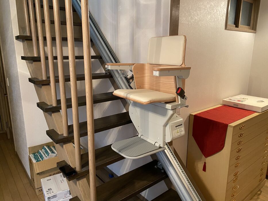 画像1446：屋内直線昇降機