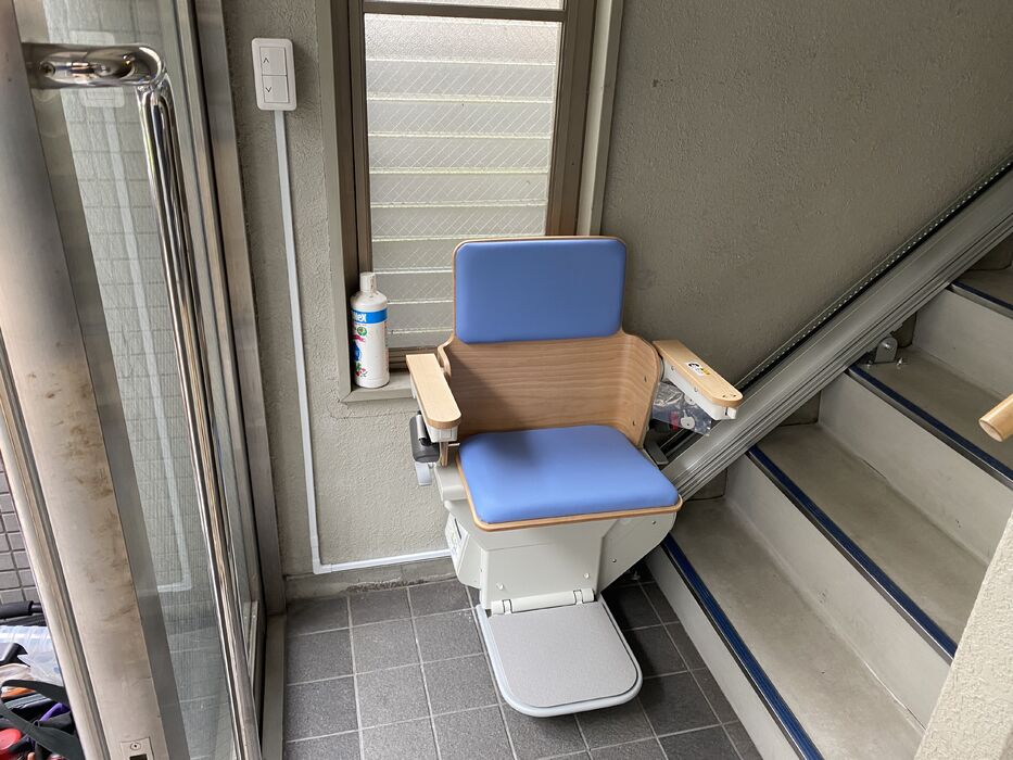画像1450：屋内直線昇降機
