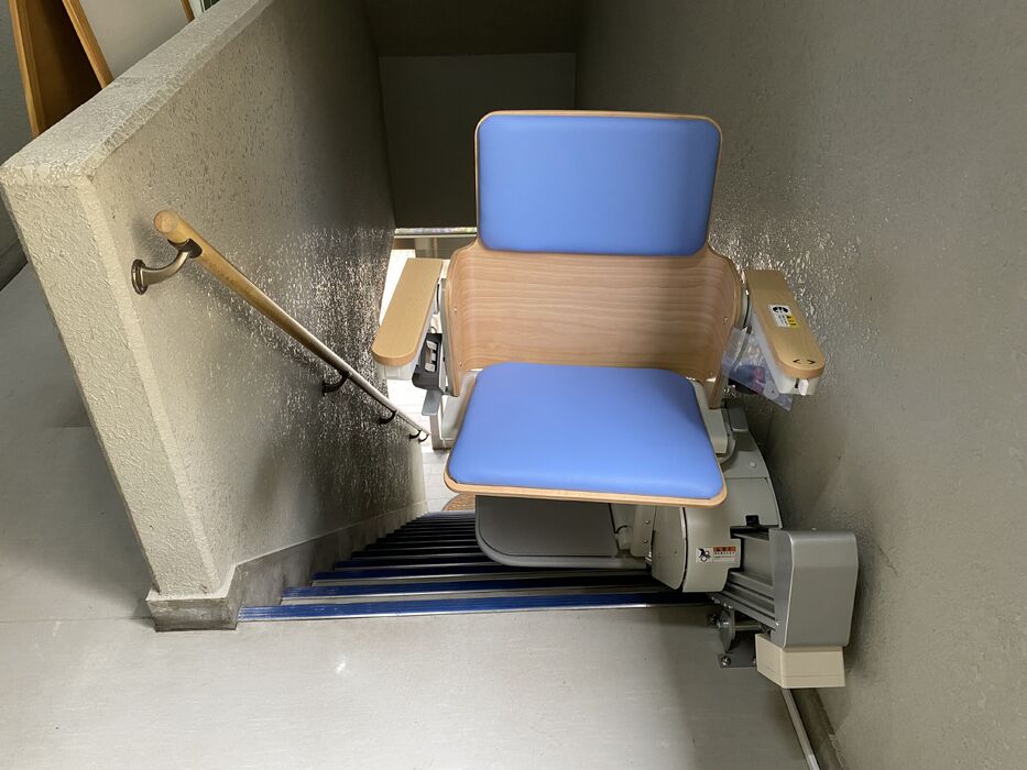 画像1454：屋内直線昇降機