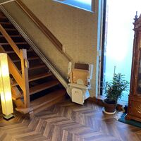 画像1456：屋内直線昇降機