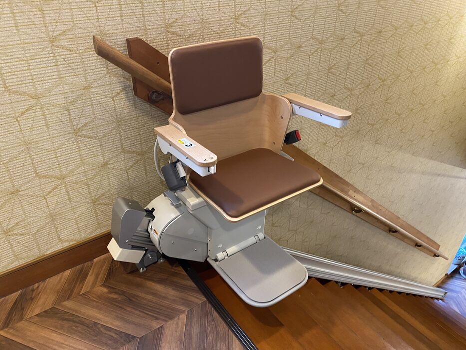 画像1463：屋内直線昇降機